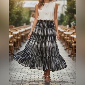 Karen Kane Black and White Tiered Maxi Skirt Size Medium